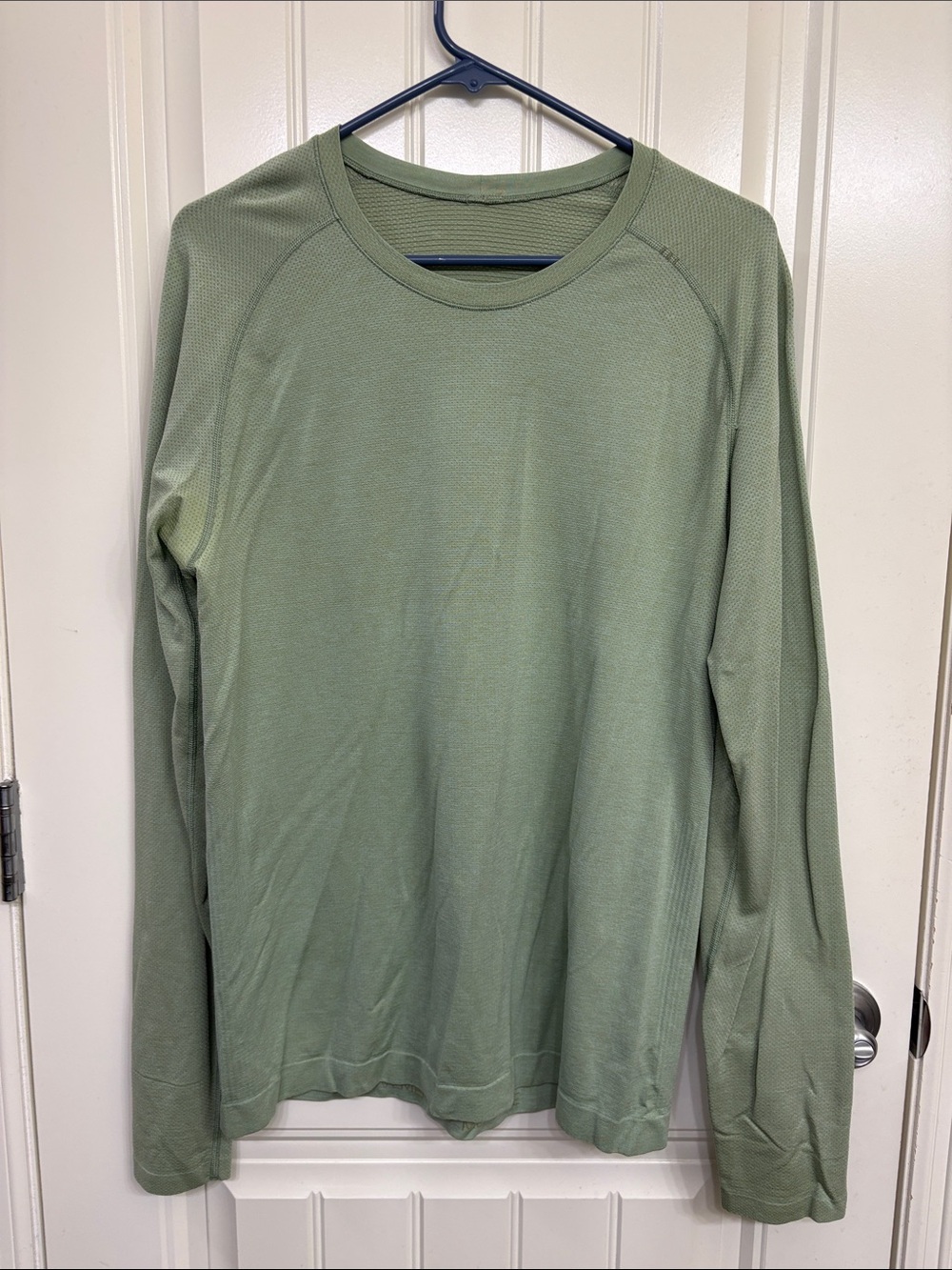 lululemon athletica Men's Long-Sleeve Crew in Olive Green